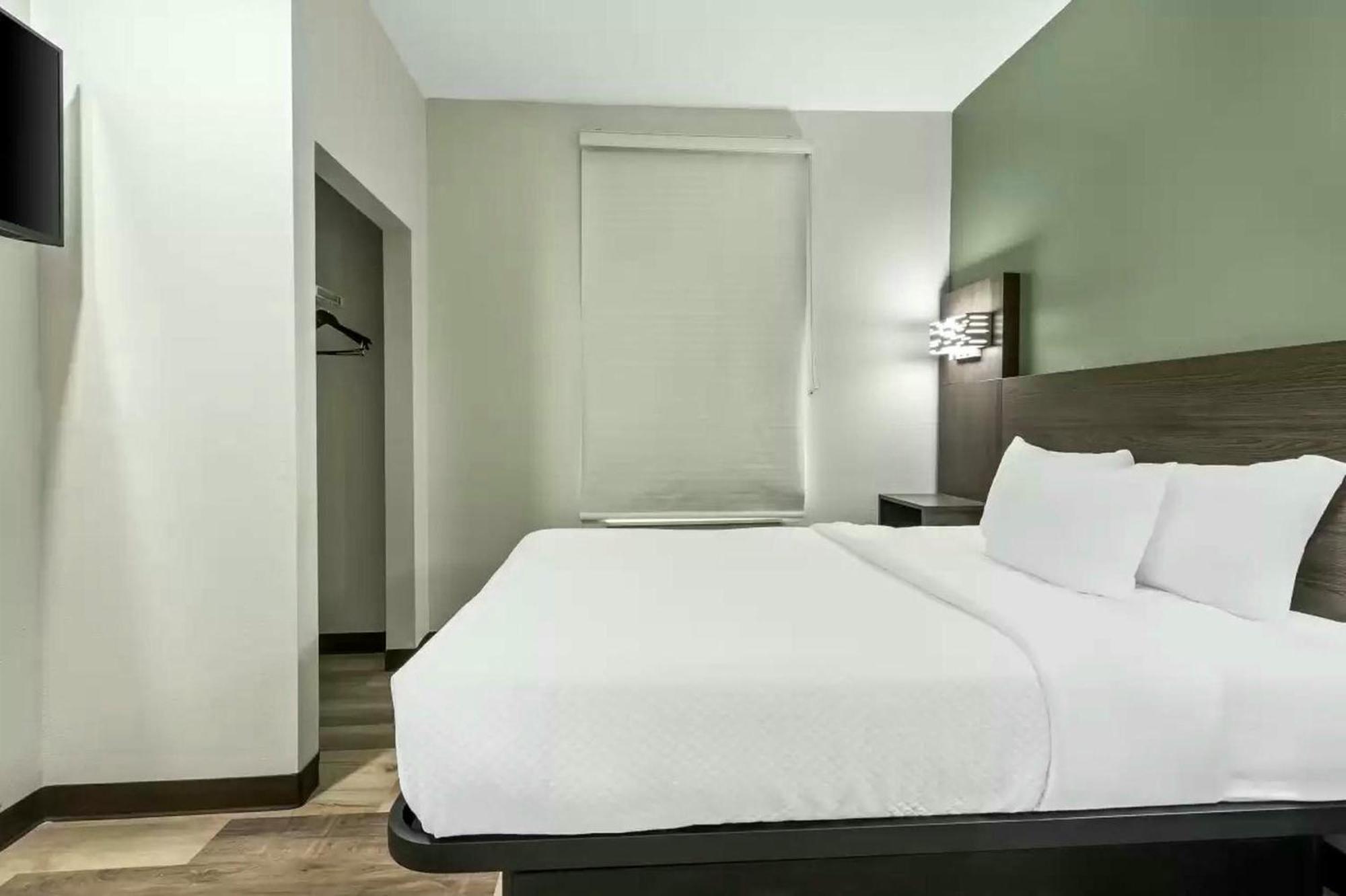 Quality Inn & Suites Columbia Harbison Екстер'єр фото